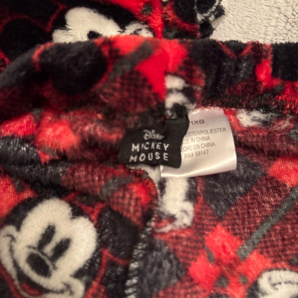 Disney Red and Black Plaid Mickey Mouse Pajama Pants Size 1X - Picture 8 of 9
